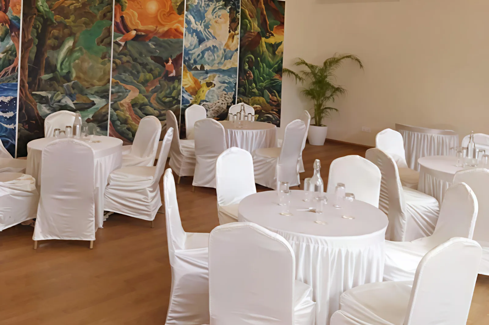 Side Banquet Image 1